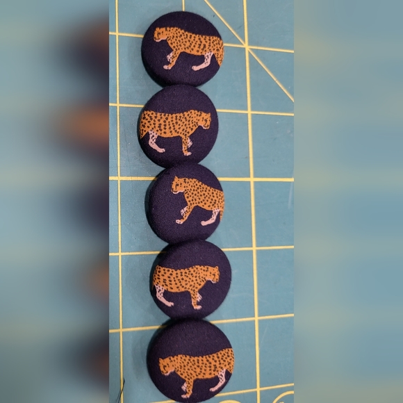 DIY Upcycle Cheetah Fabric Cover Shank Buttons - Picture 5 of 5
